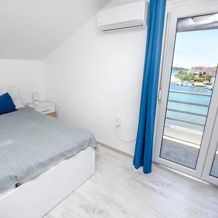 Apartment Bosiljka Rogoznica (Sibenik-Knin)